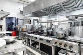 Cozinha profissional compacta: como aproveitar melhor cada metro quadrado?